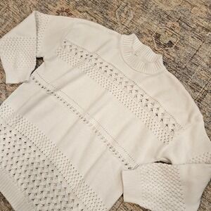 Vtg. White Dee Elly sweater Medium mockneck Crochet